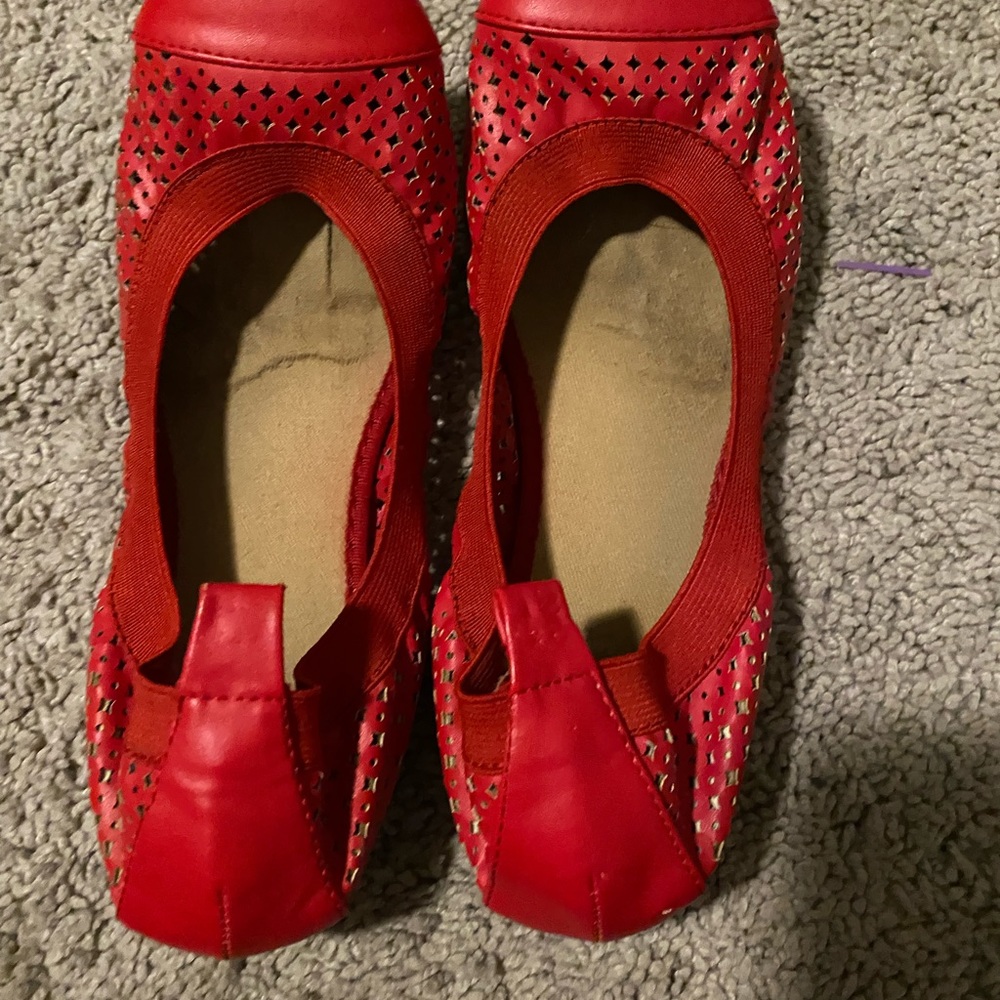 Red flats, size 7.